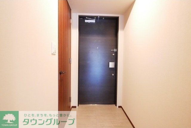 玄関　お問合せは(株)タウンハウジング赤坂店へ【03-5563-…