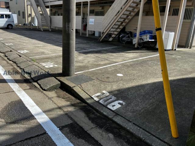 駐車場　駐車場