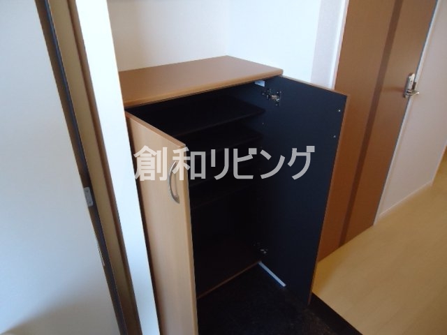 玄関　シューズボックス