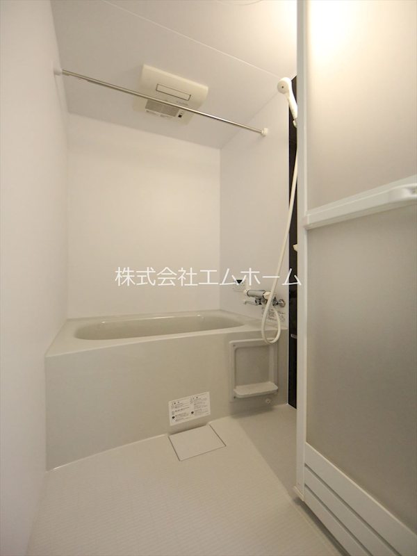 バス・シャワールーム　バスルーム　浴室暖房乾燥機付き