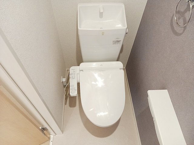 トイレ　トイレもきれいです
