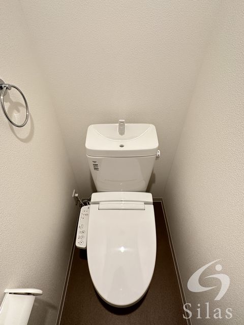 京阪本線 御殿山駅 徒歩5分 3階建 築3年のトイレ写真