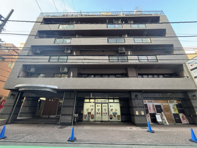 建物外観　外観は落ち着いています