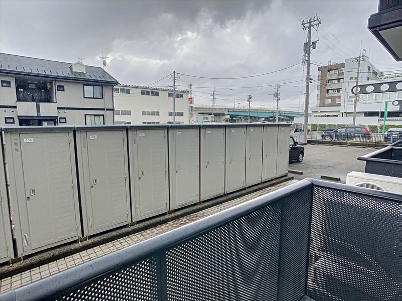 バルコニー