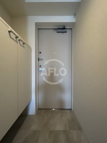 玄関　アプリーレ西本町　玄関