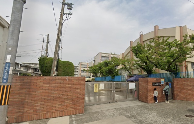 小学校　和泉市立和気小学校（小学校）まで1043m