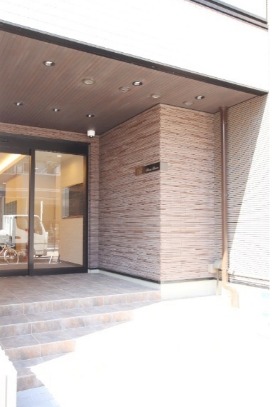 エントランス　建物の内部です