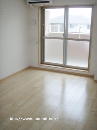 居室・リビング　エアコン付き洋室9帖