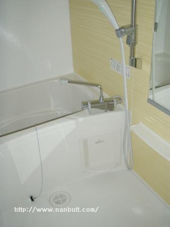 バス・シャワールーム　浴室乾燥機付きバス