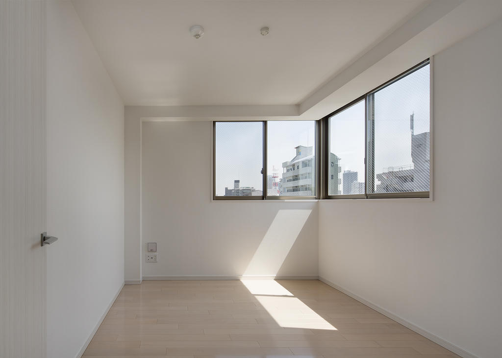 その他部屋・スペース　収納充実で南向きの洋室 【角部屋】