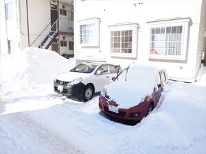 【アルノルテ月寒の駐車場】