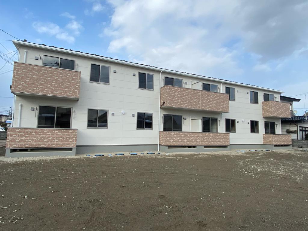 建物外観　南向き2階建てアパート