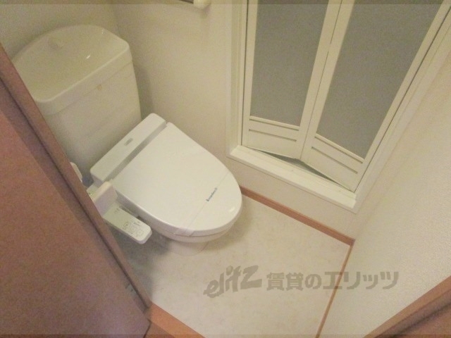 【蒲生郡日野町大窪のアパートのトイレ】