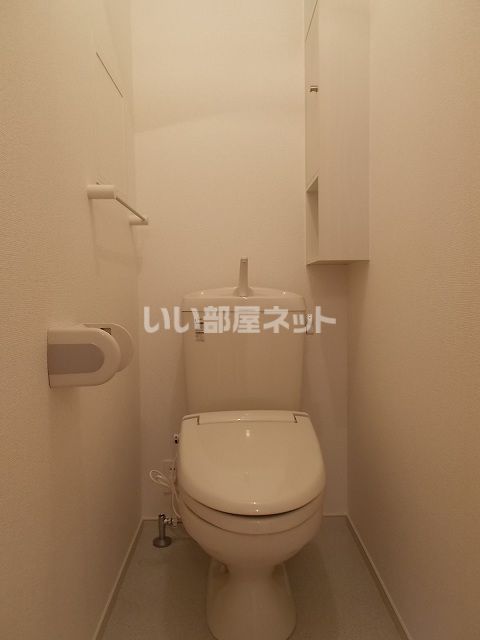 【朝倉郡筑前町二のアパートのトイレ】