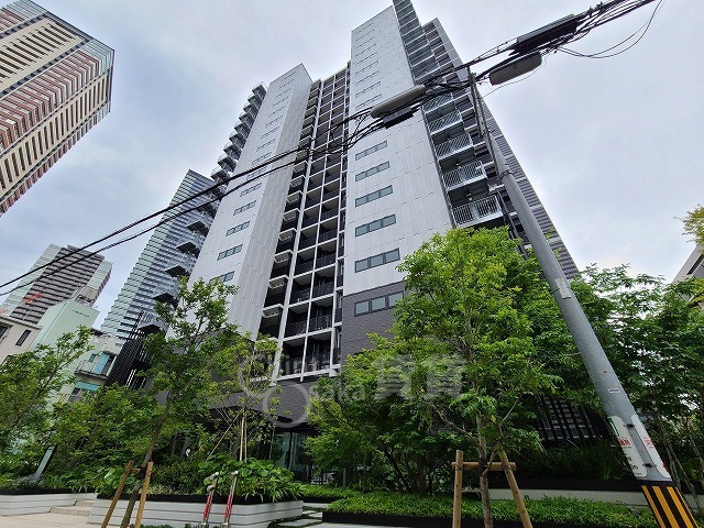 大阪市北区大淀中のマンションの建物外観