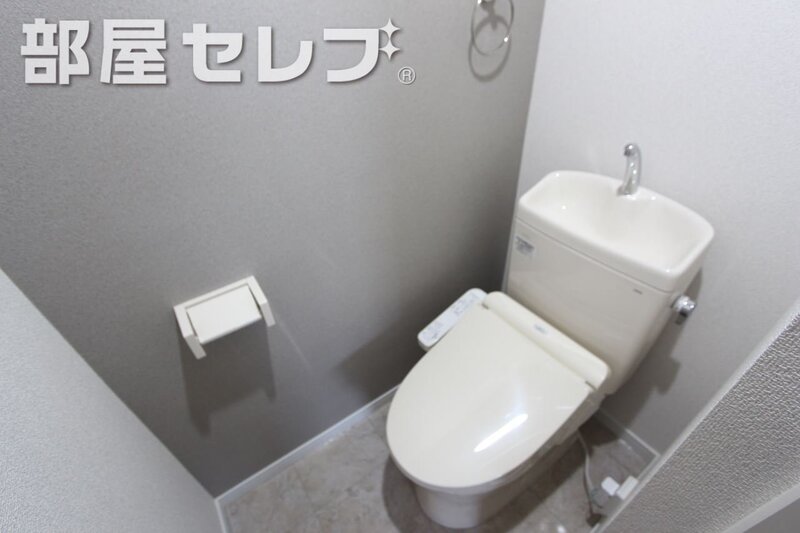 【大島ビルのトイレ】