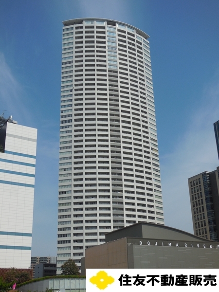 ザ・タワー大阪の外観