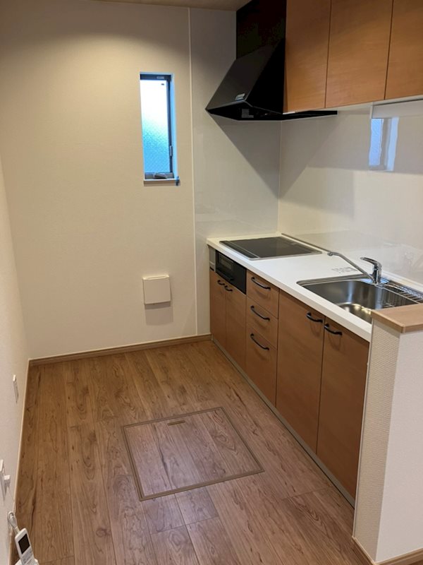 キッチン　3口IH+ラジエント両面焼きグリル