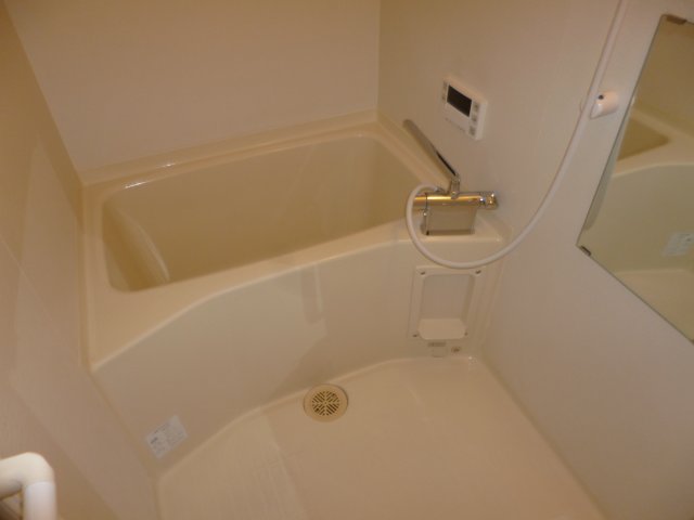 バス・シャワールーム　追い焚きバス