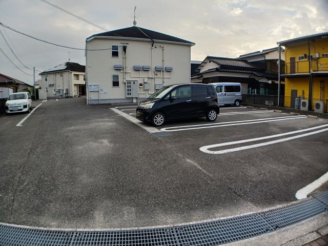 【福津市津屋崎のアパートの駐車場】