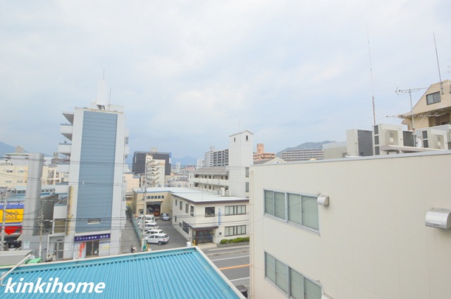 【広島市佐伯区吉見園のアパートの眺望】