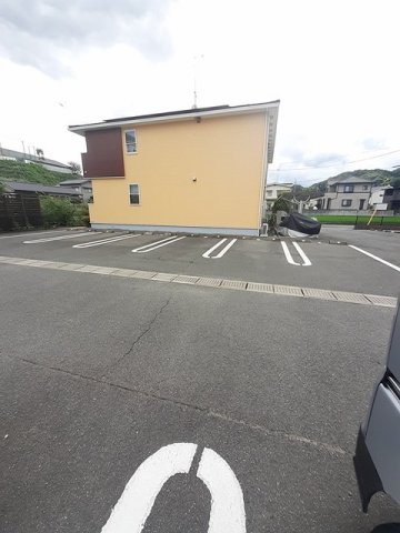 【マリアローザＡの駐車場】