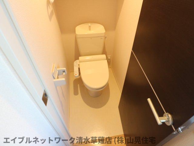 トイレ　落ち着いたトイレです