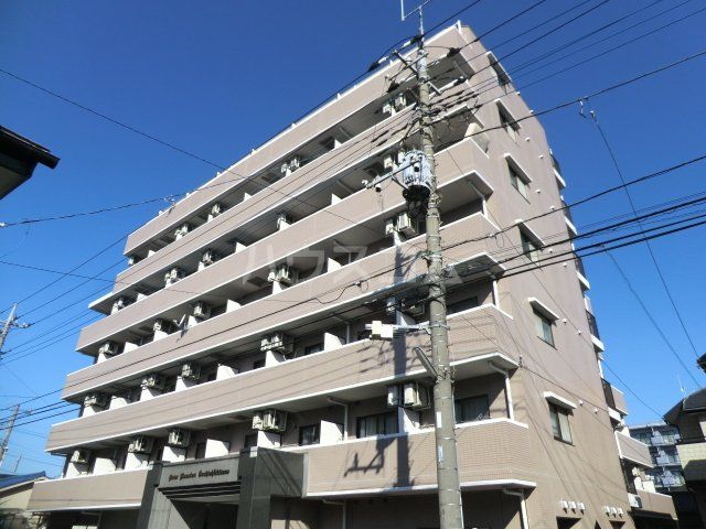 【ライオンズマンション八王子北野の建物外観】