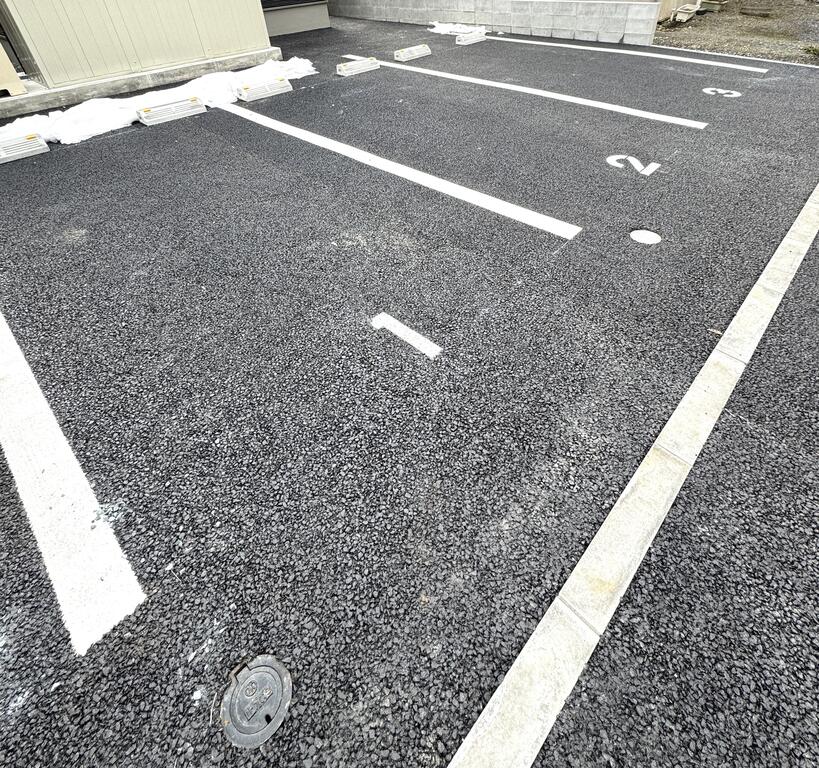 【山形市大手町のアパートの駐車場】