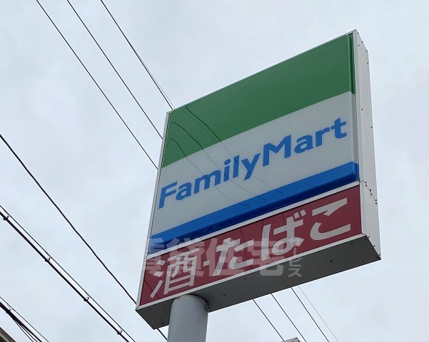 【名古屋市中川区百船町のマンションのコンビニ】