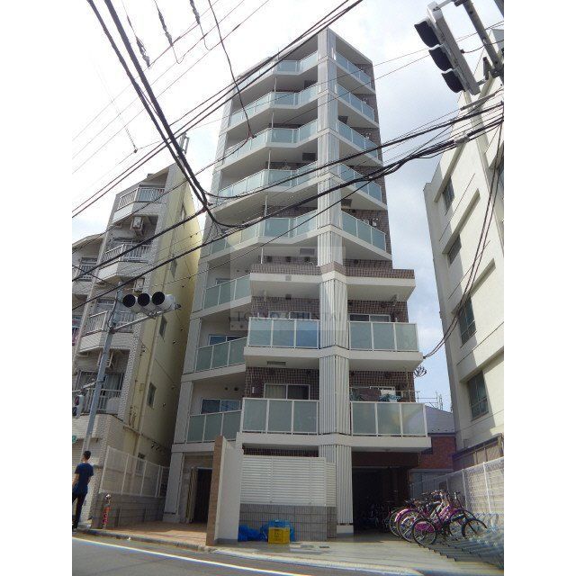 中野区上高田のマンションの建物外観
