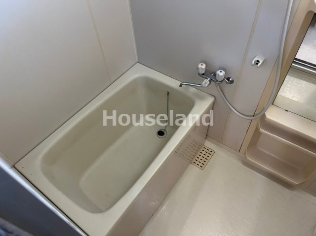 バス・シャワールーム　落ち着いた空間のお風呂です