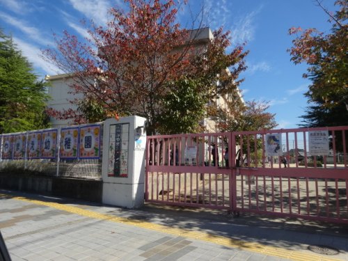 幼稚園・保育園　和歌山市立宮前幼稚園（幼稚園・保育園）まで402m