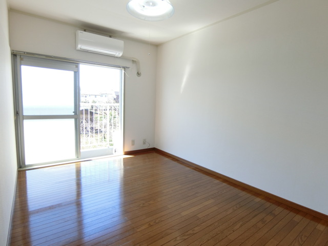 居室・リビング　エアコン付き