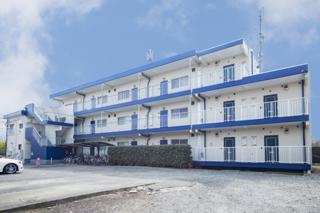 建物外観　敷地内駐車場あり（別途契約）