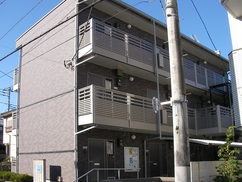 建物外観　南向きで日当たり良好な物件です。