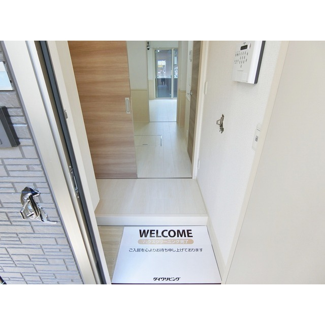 玄関　ゆとりのある玄関スペース