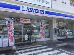 コンビニ　ローソン浦添宮城一丁目店（コンビニ）まで159m