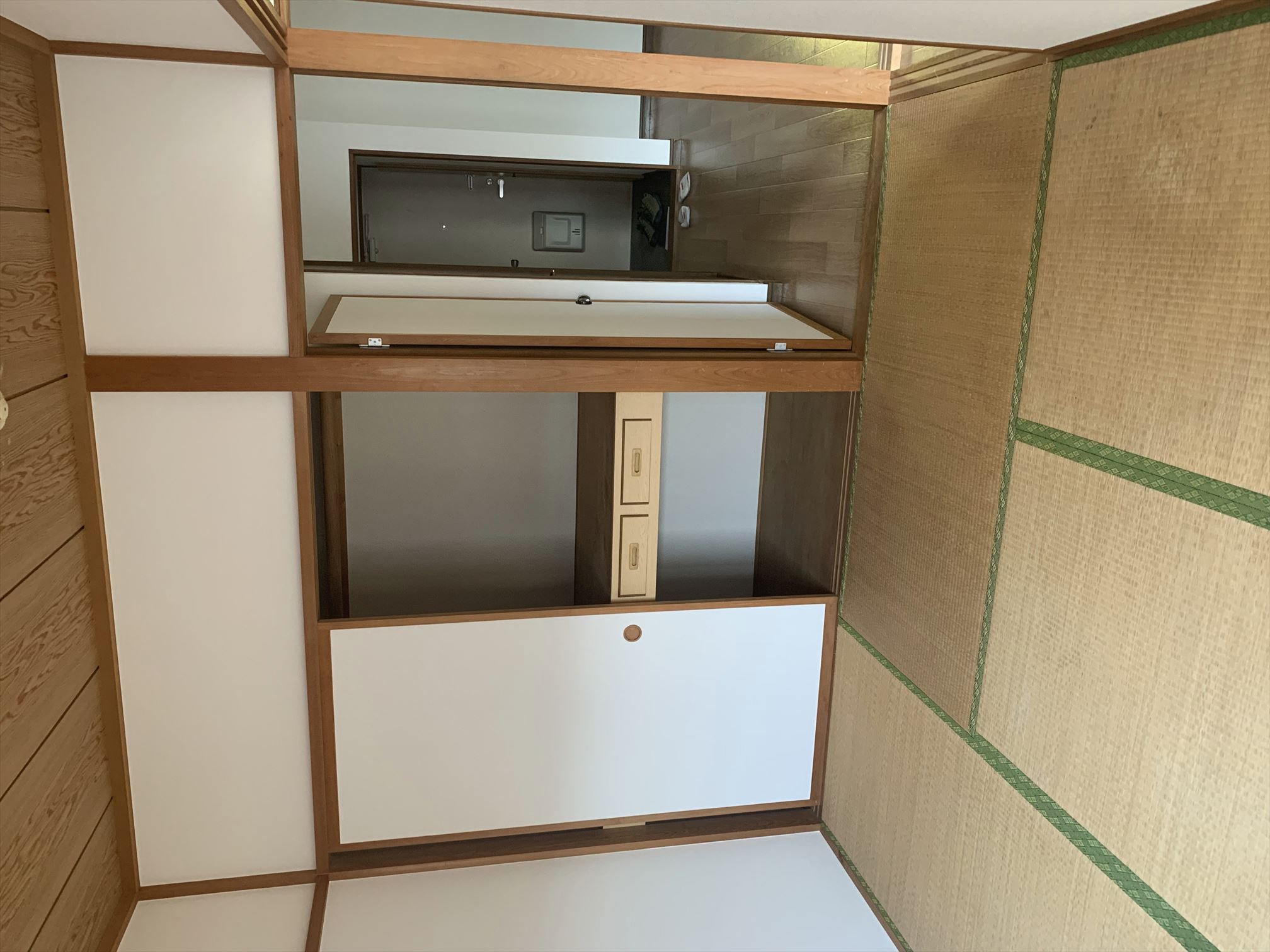 居室・リビング　和室６帖には１間の押入が付いています。