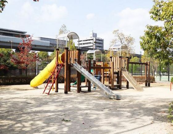 病院　広島がん高精度放射線治療センター（病院）まで384m