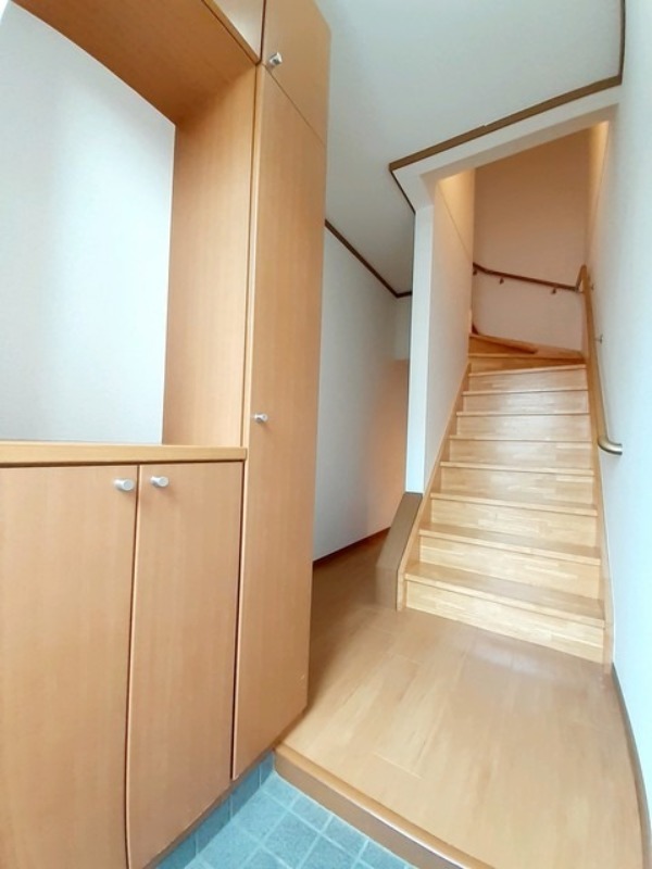 玄関　図面と現状に相違がある場合には現状を優先