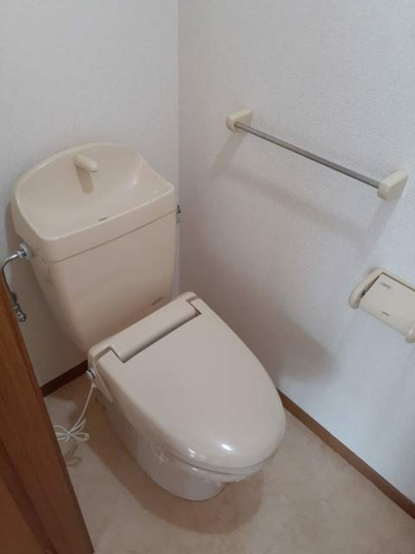 トイレ　図面と現状に相違がある場合には現状を優先