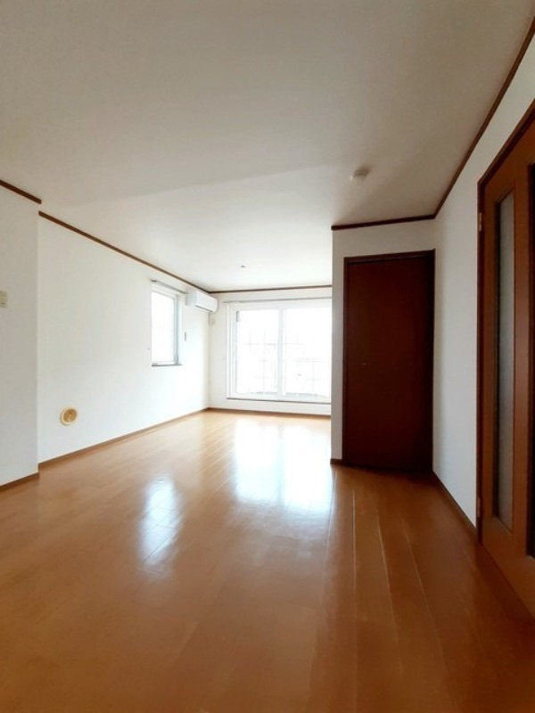 居室・リビング　図面と現状に相違がある場合には現状を優先