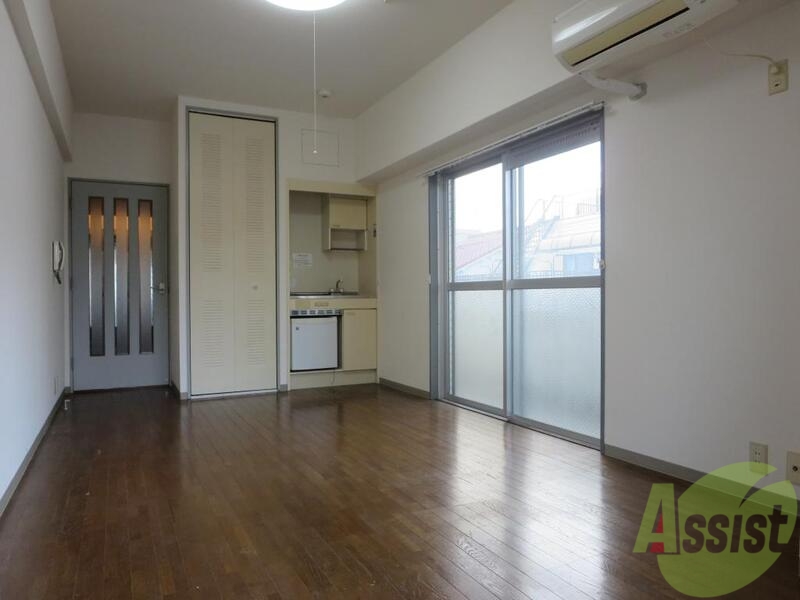 居室・リビング　ゆったりと一人暮らしには十分のスペースです