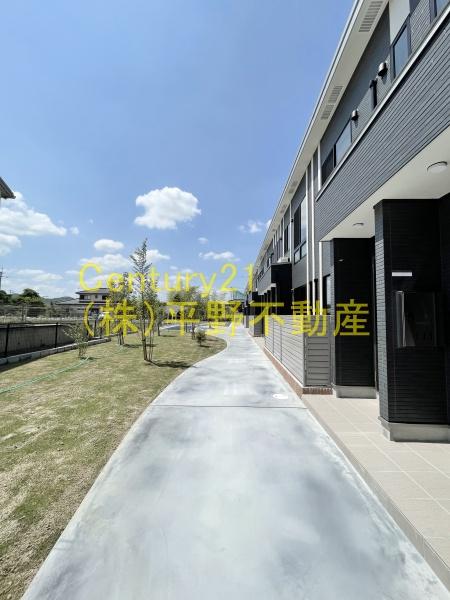 エントランス　同建設会社施工の別物件です。