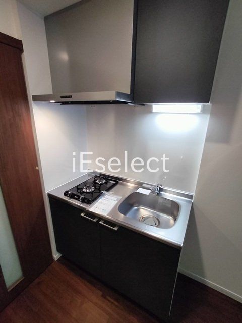 キッチン　お料理好きには嬉しい2口のシステムキッチン