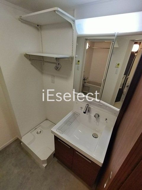 洗面設備　忙しい朝に便利な洗髪洗面化粧台