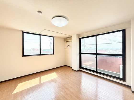 居室・リビング　リビング