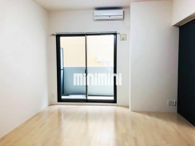 居室・リビング　広々とした洋室です。