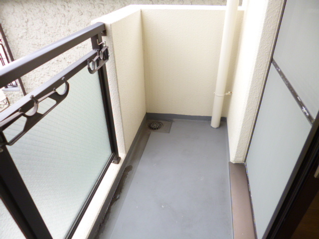 バルコニー　バルコニーも広め